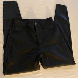 TOP🖤TRENDS  
Womens High Waisted Stretch Faux Leather Pants. 
Balck
Never Used